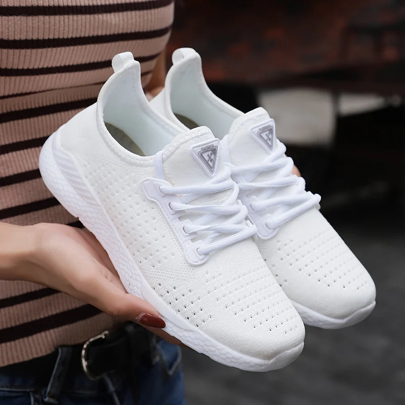 

2019 Summer New Couple Shoes Light Weight Breathable Men Casual Shoes Summer Men Flat Sneakers Fashion Feminino Zapatos