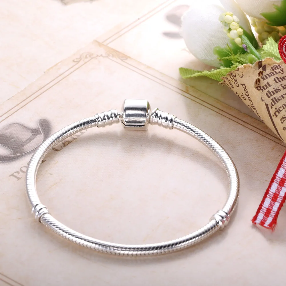 Ceny Moonmory 2017 europejska popularna biżuteria 925 srebrny łańcuszek żmijka łańcuszek bransoletka z zapięciem pasuje do DIY koraliki bransoletka wężowa