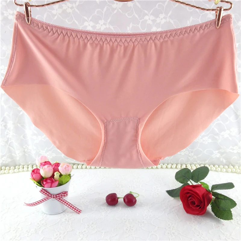

2019 Simple Hot Solid Colors Ice Silk Panties Underwear Women Panties Fashionable Pretty Briefs Waist Panties for Women Panties