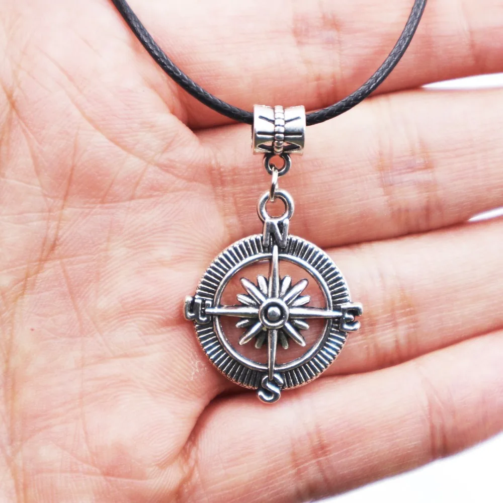 

1pcs Drop Shipping black Leather Compass Necklace Jewelry Gift Travel Necklace