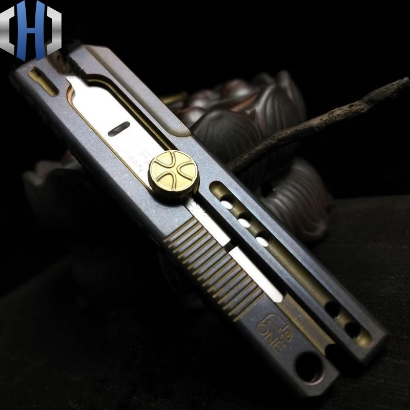 Titanium Alloy Utility Knife Tactical Short Cut Wallpaper Open Box Cutter Carved One Hand Open And Close EDC Titanium Alloy Utility Knife Tactical Short Cut Wallpaper Open Box Cutter Carved One Hand Open And Close EDC
