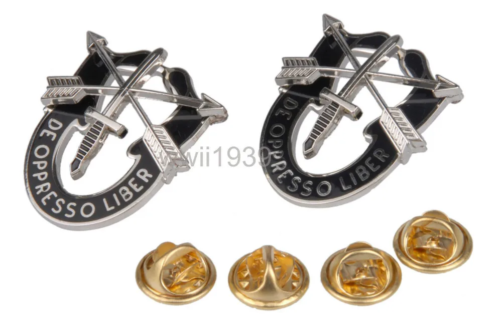 US Special Forces SF Hat Pin Motto Metal Badge DE Oppresso Libe-US014