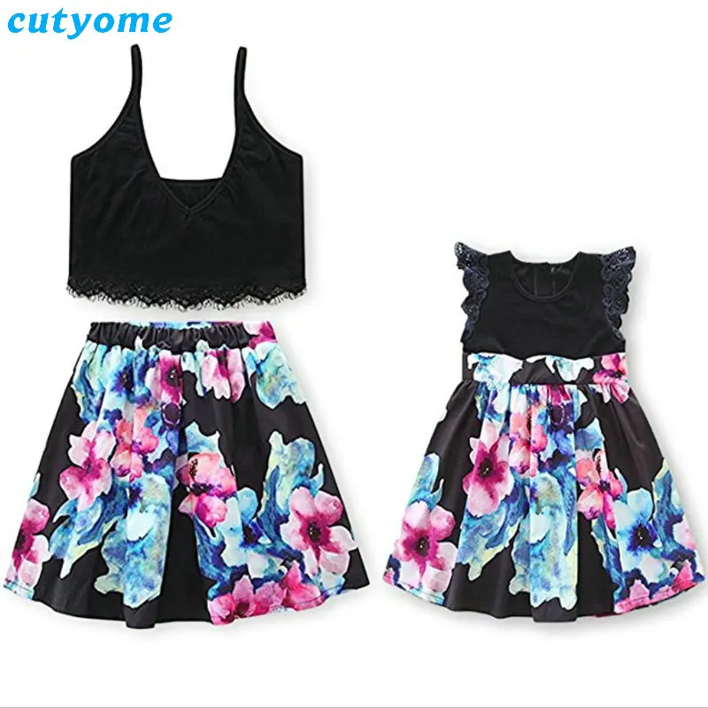 

Mother Daughter Dress Women Girls Clothes Family Look Matching Outfits Lace Floral Mom And Daughter Me Holiday Beach Dresses