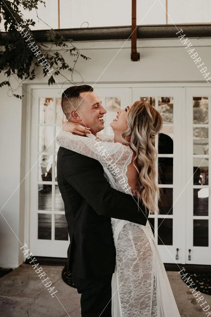 AlexaMikey-Wedding-173-682x1024