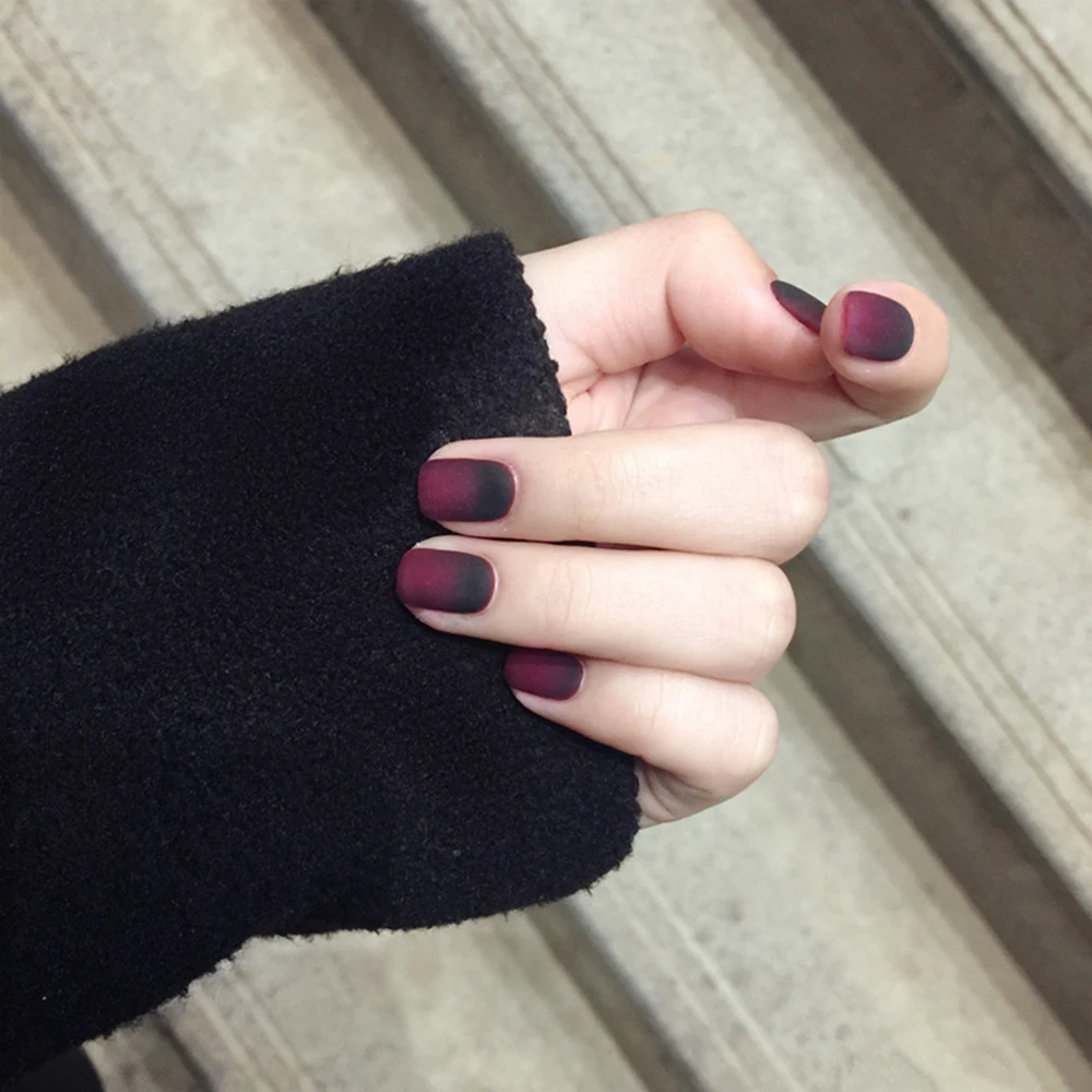 

24Pcs Elegant Wine Red Gradient Fake Nails Press on Nail Artificial Nail Tips with 2g Glue Artificial False Nails Art Lot
