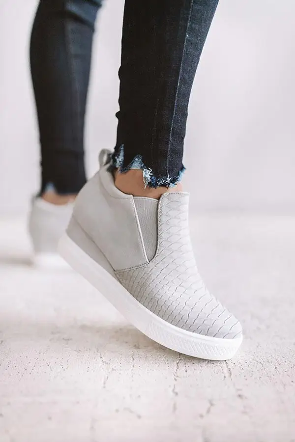 1903089963000-2019032115082100-f11ddb13the-kendal-bootie-in-light-grey_1024x1024_看图王(1)