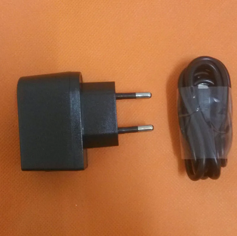 Оригинальное дорожное зарядное устройство с европейской вилкой и USB кабелем для