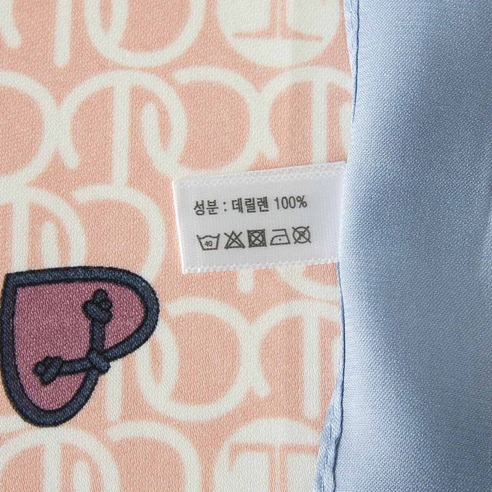 3806026363_1374376050