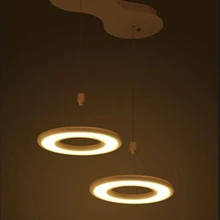 Anel LEVOU Pingente lâmpada simples e moderno pingente criativo lâmpada LED oco rodada restaurante sala de jantar estudo bar Luzes Pingente FG188