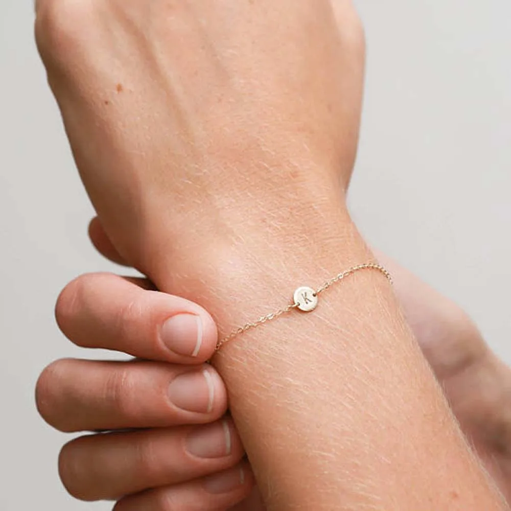 

1Pc Beach Women Bracelet Retro 26 Letters Alphabet Anklets Foot Chain Fine Summer Fashionable Simple Jewelry Party Gifts