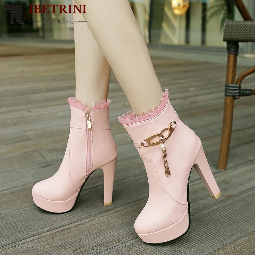 

RIBETRINI Plus Size 33-46 Women Ankle Boots Ruffles Decoration Platform Boots Female Autumn Winter Shoes Woman Thick Fur Addable
