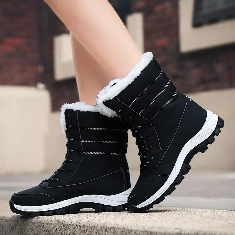 Bottes de neige imperméables femmes chaussures avec fourrure hiver