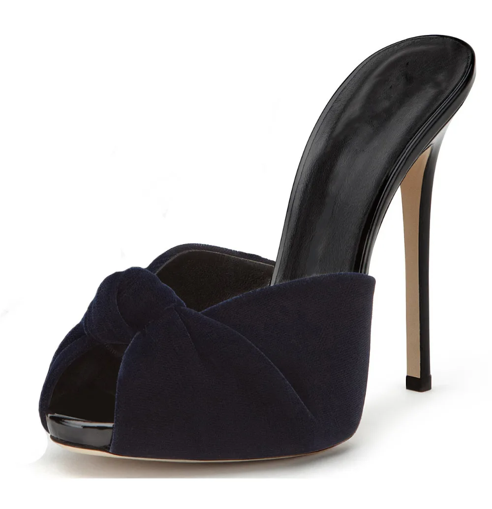 knot slippers (5)