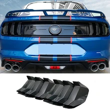 QHCP 6 pz/set Luce della Coda Dell’automobile Della Copertura Decorativo Sticker Lampada Posteriore Cappuccio Stampato Ad Iniezione Rransparent PC Fit Per Ford Mustang 2018