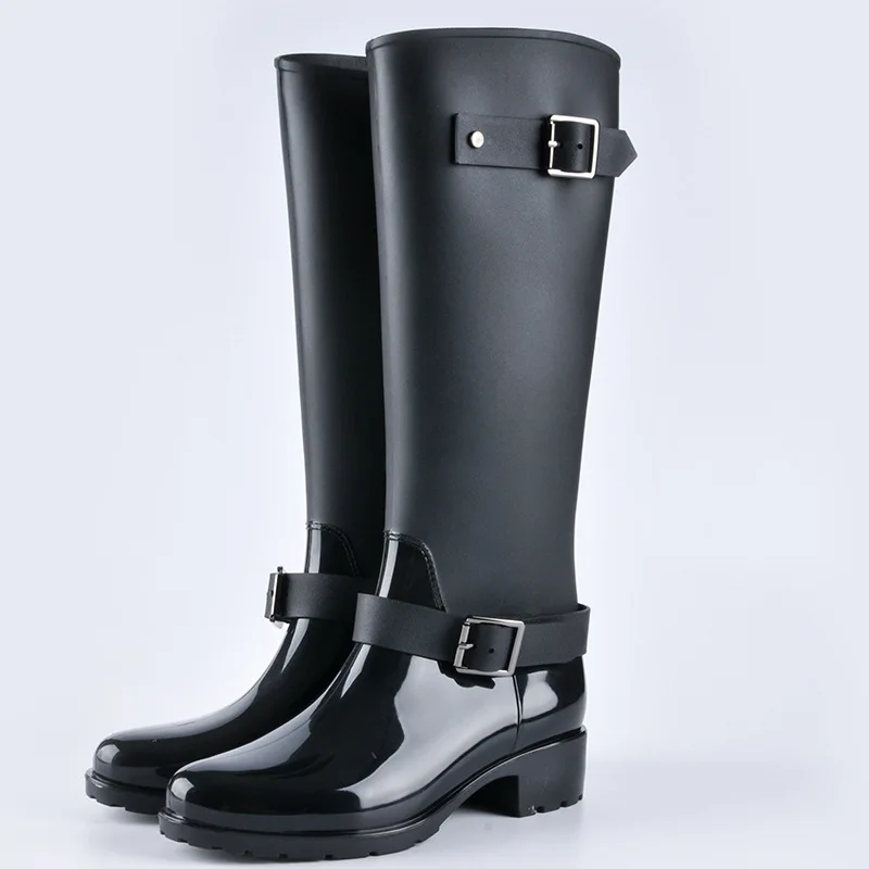 Детские дождевые ботинки водонепроницаемая обувь длинные резиновые сапоги с боковой молнией Для женщин водонепроницаемые бахилы обувь резиновая нескользящая обувь Большого размера: 36–40 - Цвет: Black