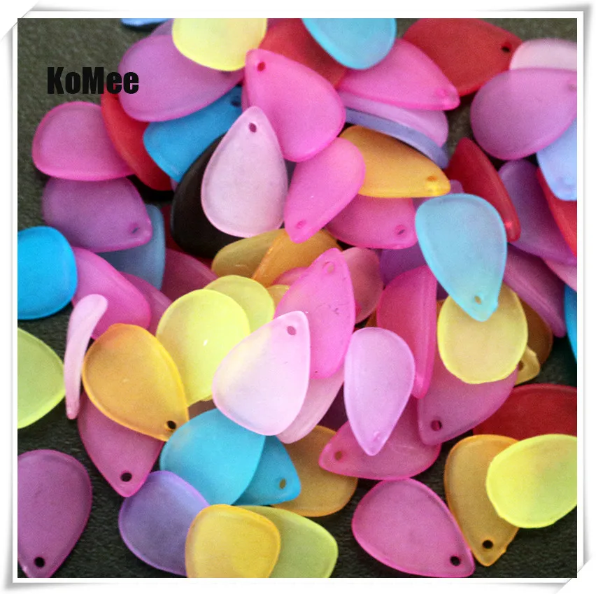 

KoMee Beads 1000PCs Mixed Flower Frosted Acrylic Spacer Beads Petals Leaves Pendant Bead 12x17mm yiwu Cheap Accessories Material