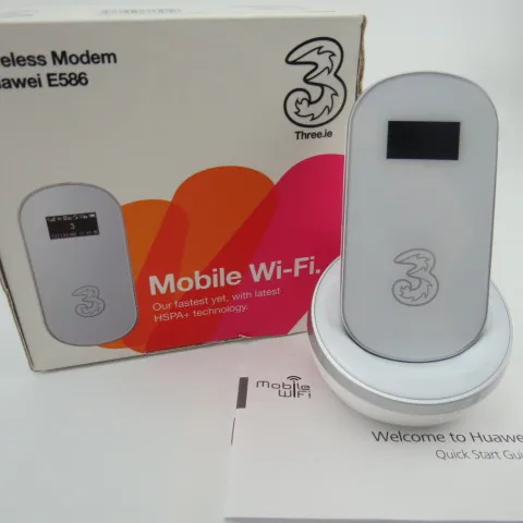 

HUAWEI E586 WIRELESS MODEM, MOBILE Wi-Fi ON 3 NETWORK. VERY GOOD CONDITION.
