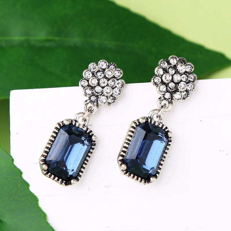 Fashion Crystal Opal Stone Earrings Rhinestone Inlaid Geometric Gold Color Metal Earrings Women Wedding Jewelry 2018 - Image 4