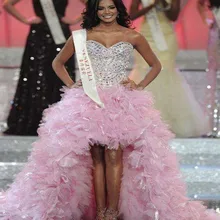 Великолепный Светло-Розовый Милая Длиной До Пола, Платья Знаменитостей С Плеча Вышитый Бисером Кристаллы Вечерние Платья Пром Платья Veatidos