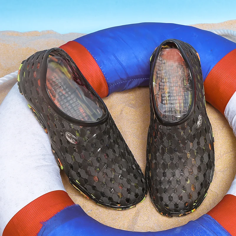 Summer Men's Crocks Clogs Sandals EVA Lightweight Beach Slippers For Men Women Unisex Garden Clog Shoes Crok Adulto Blue 45