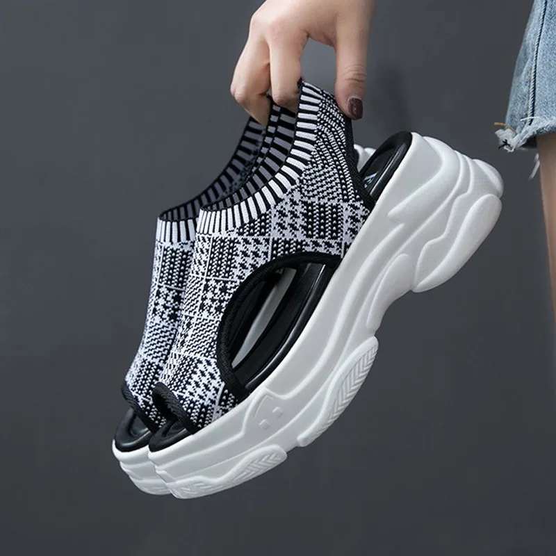 

2019 Summer New Platform Thick soled Shoes Women Sandals Fashion Ankle Strap Femme Ladies Slingback Sandalias 1903