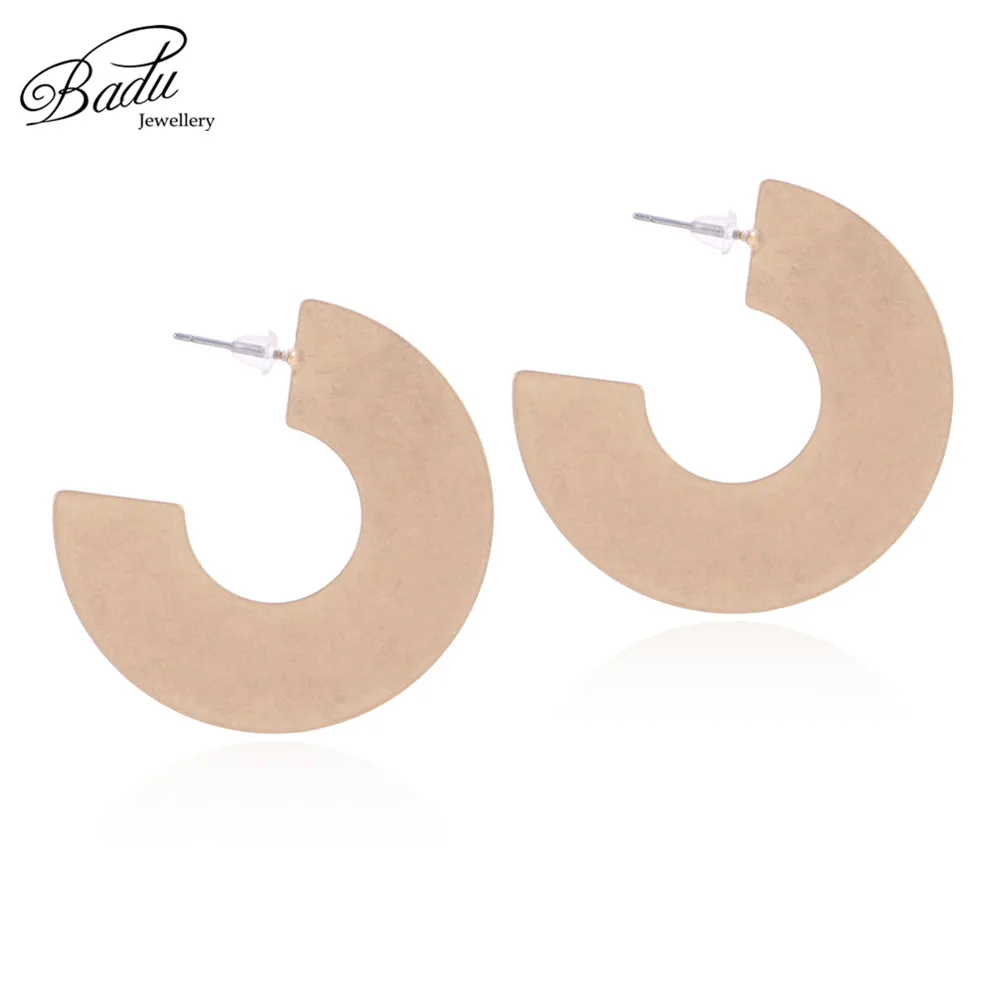

Badu Vintage Gold Metal Earring Round Studs Wave Pattern Punk Style Earrings for Women Rock Party Jewelry Wholesale