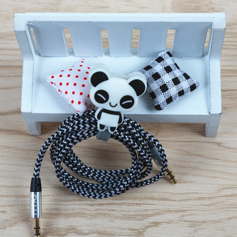 

FFFAS Cute Cartoon Earphone Cable Button Winder Protector Wire Cord Organizer Holder for IPhone 5 5s 6 6s 7 Plus Computer Cable