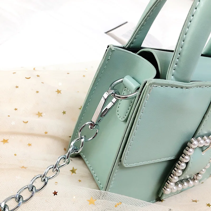 Элегантная маленькая сумка-тоут для женщин, новинка, качественные кожаные дизайнерские мини-кошельки и сумочки с жемчужным замком на цепочке, сумка-мессенджер