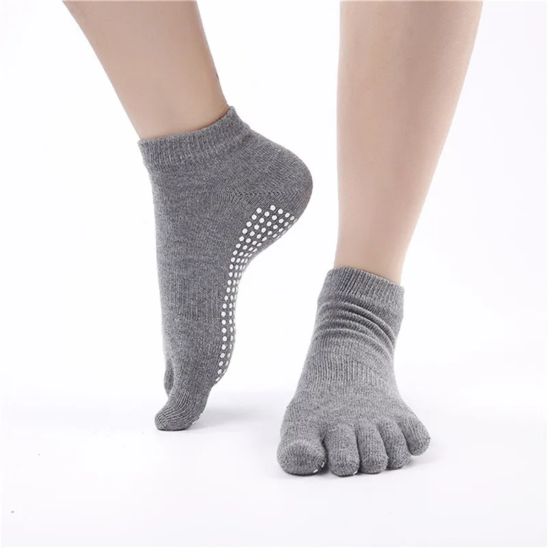 Aliexpress.com : Buy 2 Pair Women Non Slip Yoga Socks Silicone Anti ...