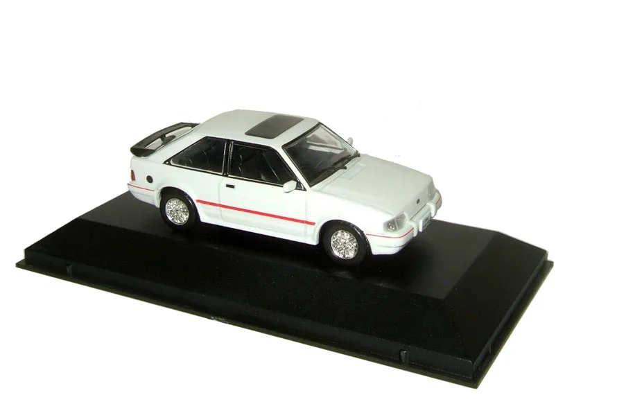 I XO 1:43 Ford Escort XR3 1990 бутик сплав автомобильные игрушки для детей детские модель