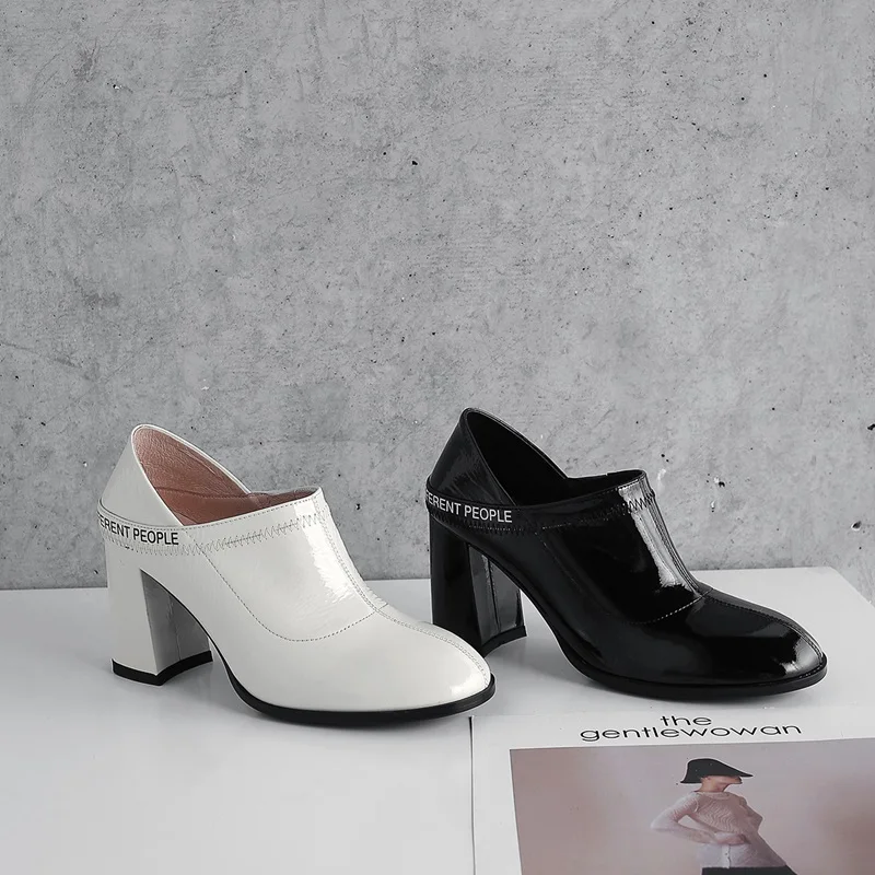 white Nouvelle Cuir De Mode Zvq Qualité Haute En Verni Black Talons Chaussures Noir 2019 Sexy Super Blanc Sabot L'extérieur Femmes À Pompes w4rqtv14