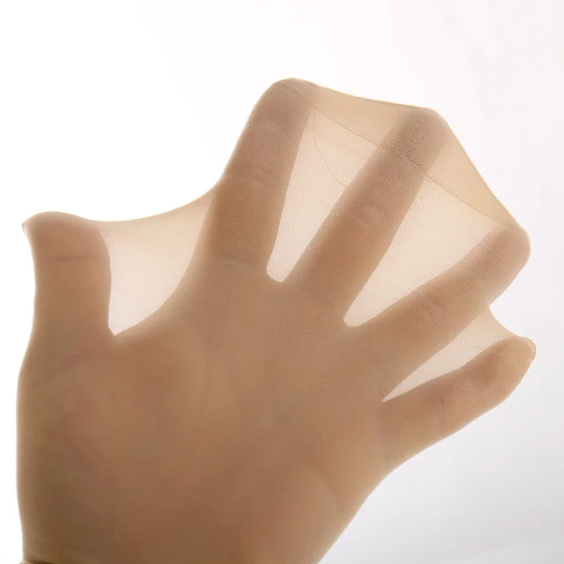d (4)