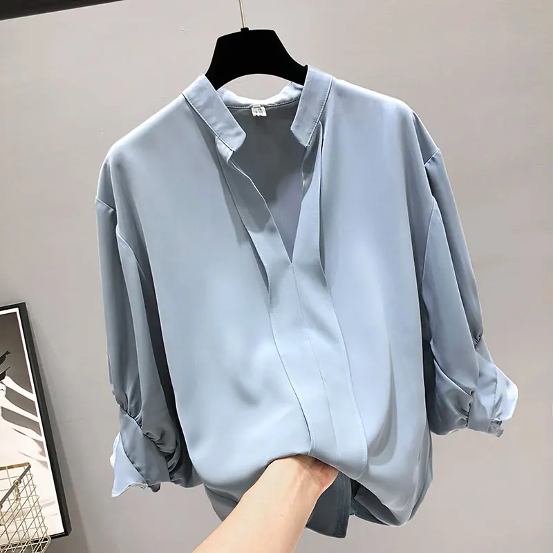 

Spring Summer Loose Chiffon Shirt Tops Women Solid Butterfly Sleeve Oversized Shirts Female Bat Sleeved V Neck Tops Plus Size