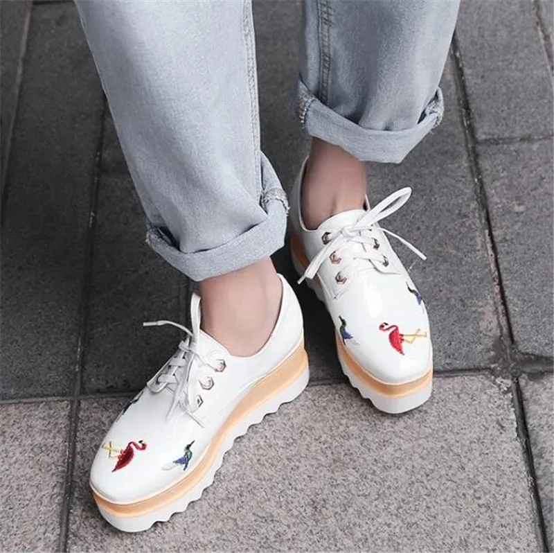 

PXELENA Shoes Women Creepers British Lace Up Embroider Birds Flat Thick Platform Oxfords Ladies Casual Comfort Punk Gothic 34-43