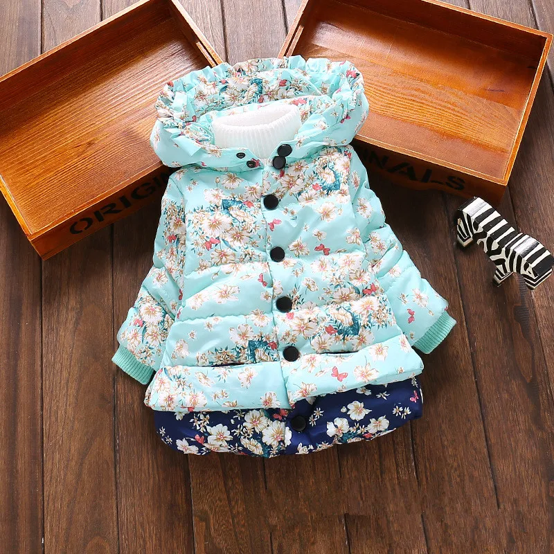 

New Girls Hooded Jackets Girls Fashion Minnie Mickey Cartoon Children Clothing Coat Baby Kids Winter Warm Outerwear Jackets
