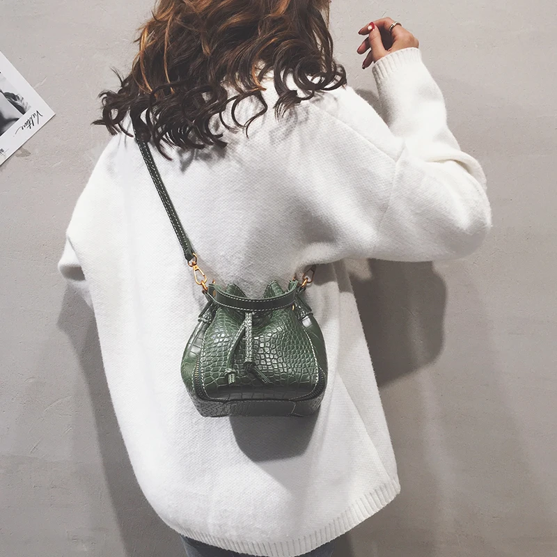 

Spring And Summer 2019 New Korean Edition FashionWater Barrel Bag Handbag Shoulder Slant
