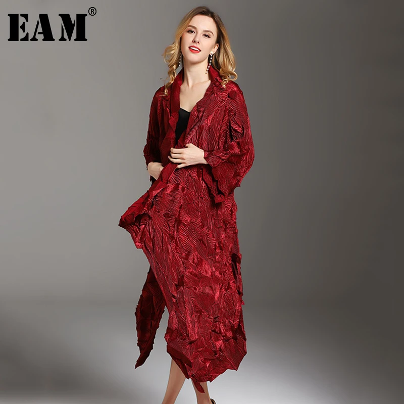 

[EAM] 2019 New Autumn Winter V-collar Long Sleeve Wine Red Pleated Fold Loose Big Size Windbreaker Women Trench Fashion JW774