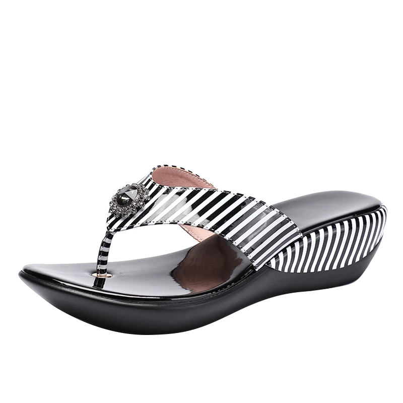 Timetangлетние вьетнамки на платформе; модная пляжная обувь; женские нескользящие сандалии из натуральной кожи; женские шлепанцы; ShoeE781 - Color: black white