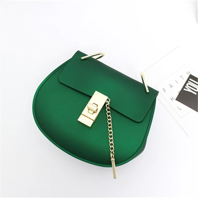 

2018 shoulder and crossboday PVC bag single shoulder handbag Women Shoulder Bag Female Causal Totes shell bag lady's purse