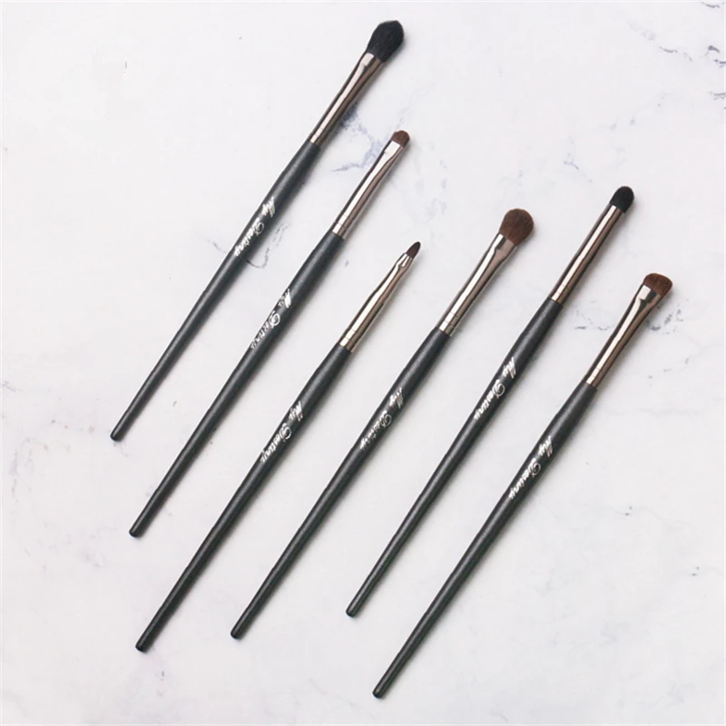 

6Pcs Eyeshadow Brushes Set Natural Goat Hair Professional Eye Shadow Highlighter Blending Detail Eyeliner Makeup Brush Kit