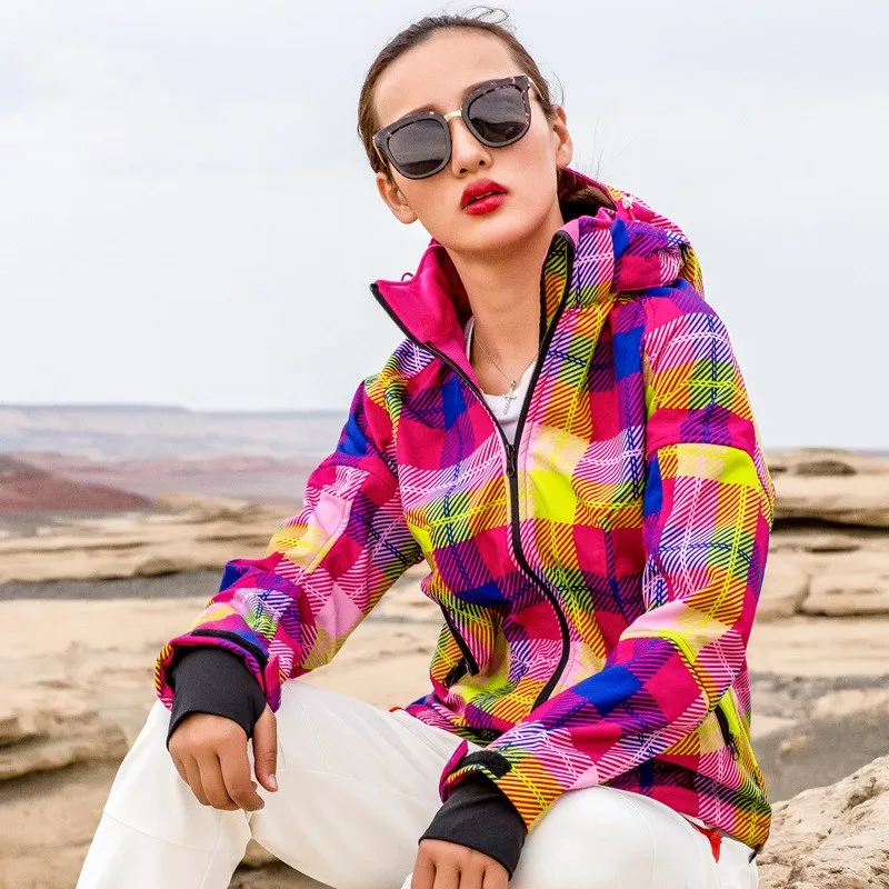 Женская уличная куртка для походов и альпинизма утепленный водонепроницаемый