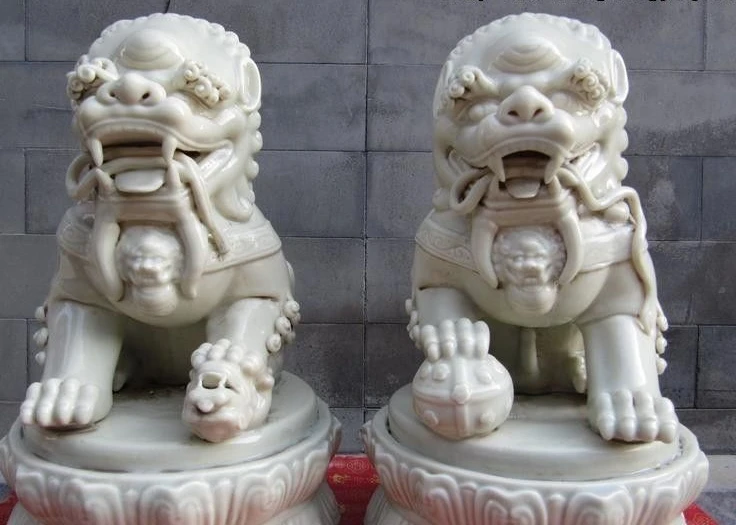 

13"Chinese White porcelain apotropaion Lucky Evil Wealth Foo Dog Lions pair