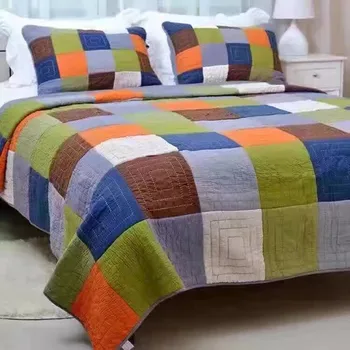 

Free Shipping European and American style plaid плед embroidered applique patchwork quilt full queen size 3pcs bedding/coverlet