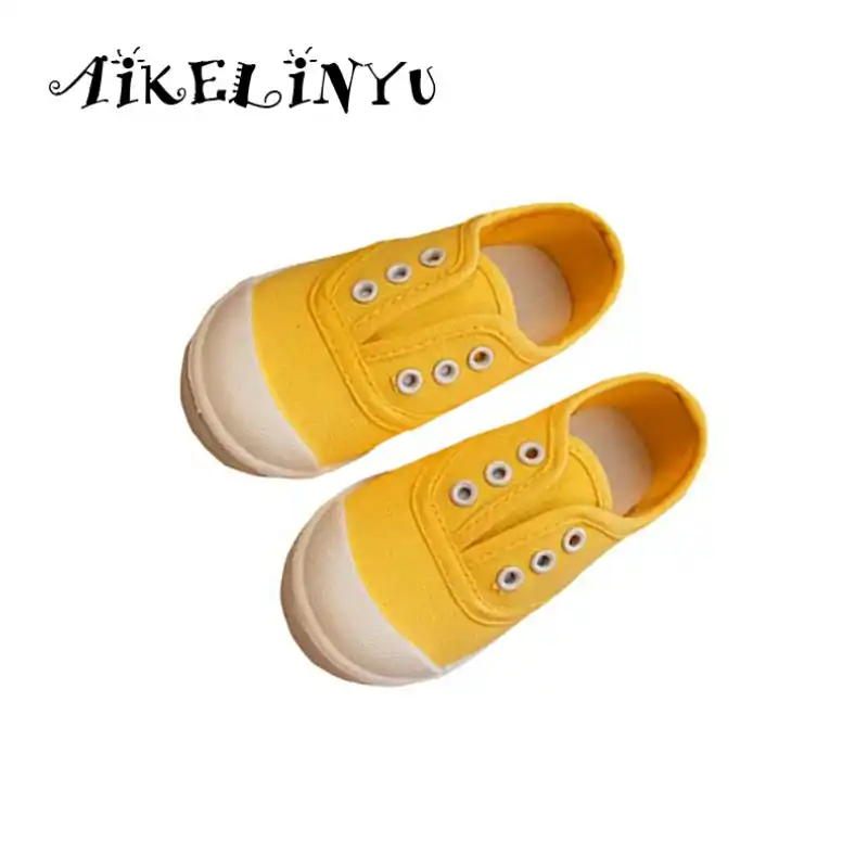 white gym shoes kids