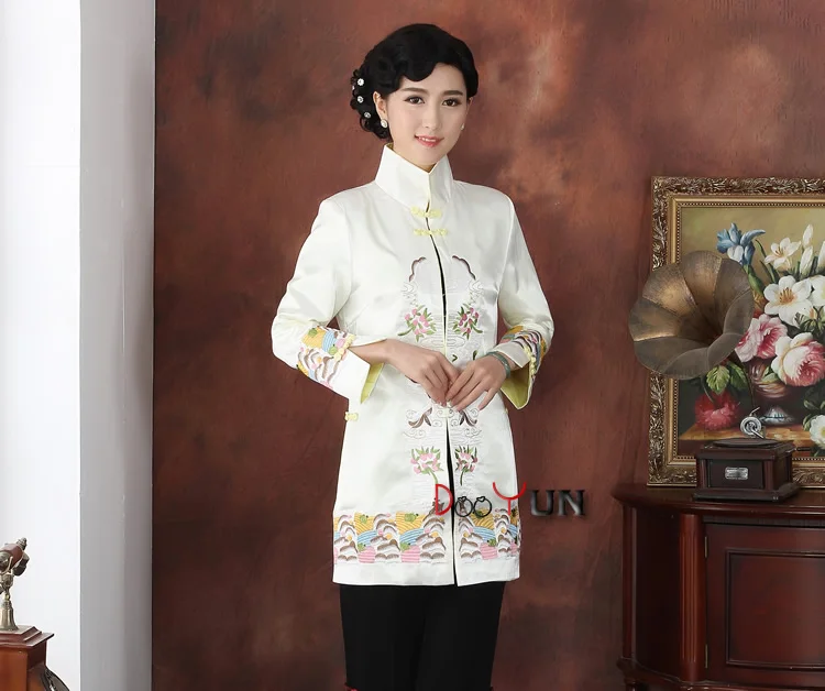 Традиционная китайская длинная куртка Женская атласная Пыльник Размер M-3XL - Цвет: Белый