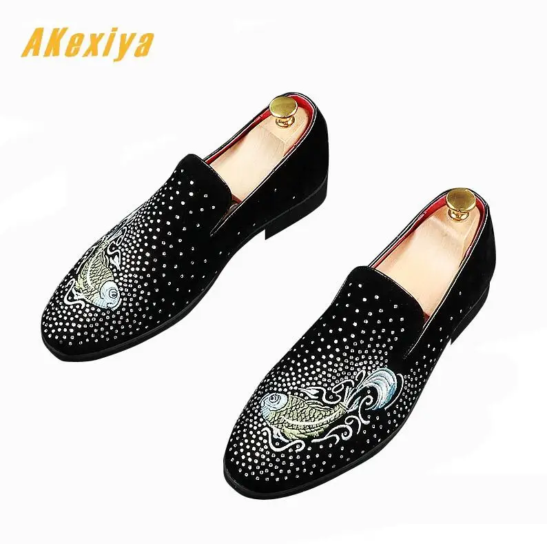 

Men luxury Designer Embroidery Rhinestone fish gentleman oxfords shoes Homecoming Dress Man Wedding prom Shoes zapatos hombre