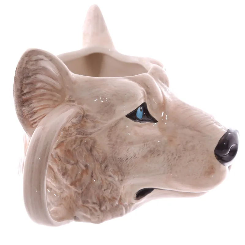 MUG228_005