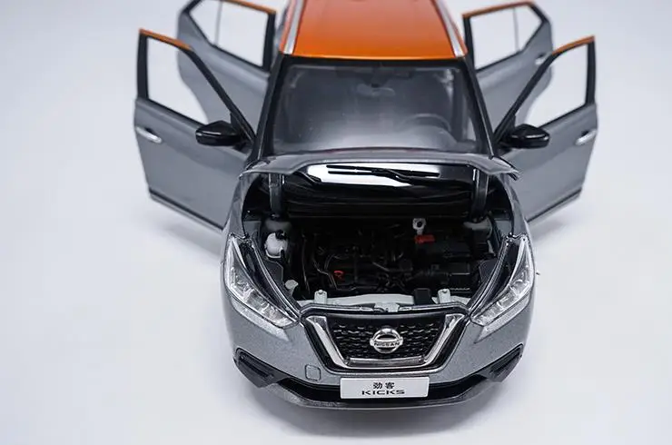 Высокая имитация NISSAN KICKS Коллекция Модель 1:18 передовая модель автомобиля из сплава, литая металлическая модель игрушечного автомобиля