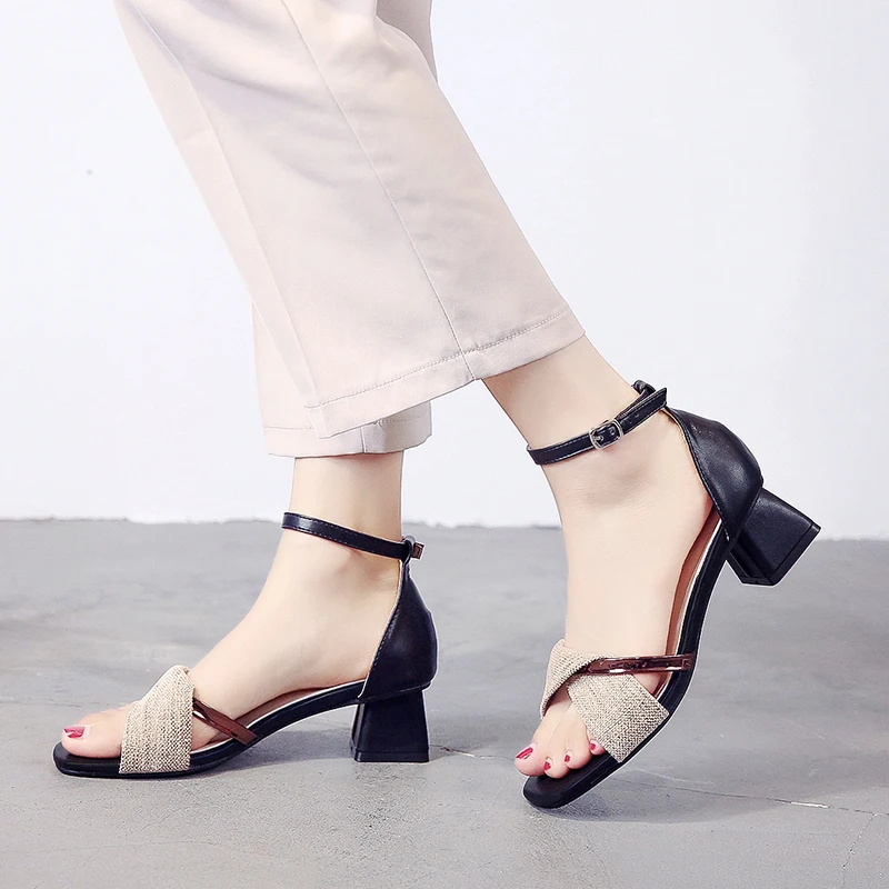 

Liren 2019 Summer New Casual Lady Comfortable Buckle Cross-tie Sandals Women Sandals Round Open Toe Square Heels Lady Shoes