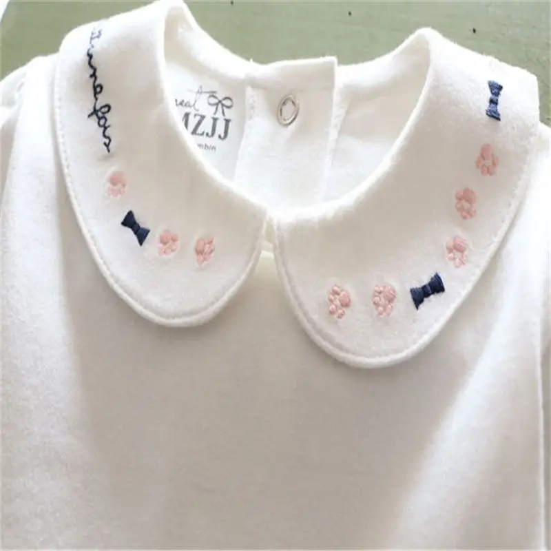 Нижняя рубашка для девочек, стильная детская рубашка с длинными рукавами на весну и осень, детская одежда, хлопковая Футболка с вышивкой - Цвет: Little bear footprin